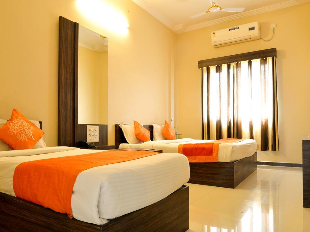 Oyo 4316 Hotel Sai Empire Shirdi Eksteriør billede