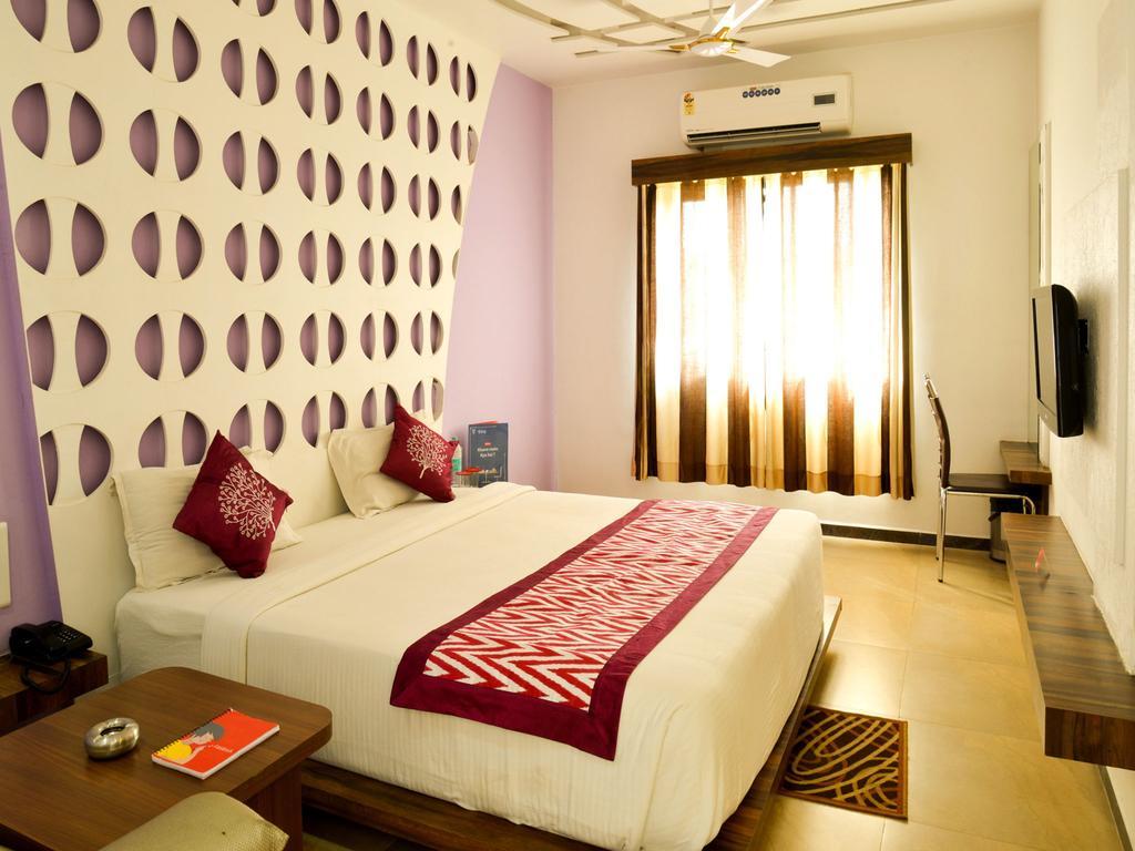 Oyo 4316 Hotel Sai Empire Shirdi Eksteriør billede