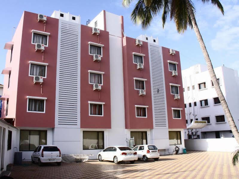 Oyo 4316 Hotel Sai Empire Shirdi Eksteriør billede